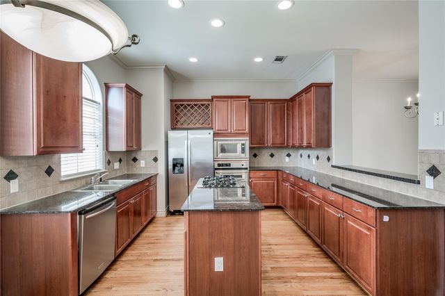 315 Sandman Street, Houston, TX 77007