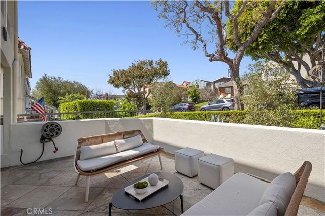 708 Iris Avenue A, Corona Del Mar, CA 92625