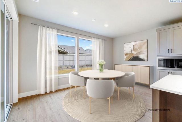 2790 Centerline Ave, Richland, WA 99354