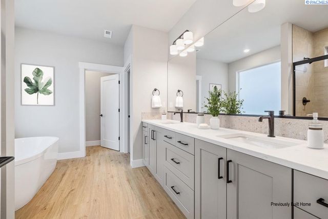 2790 Centerline Ave, Richland, WA 99354