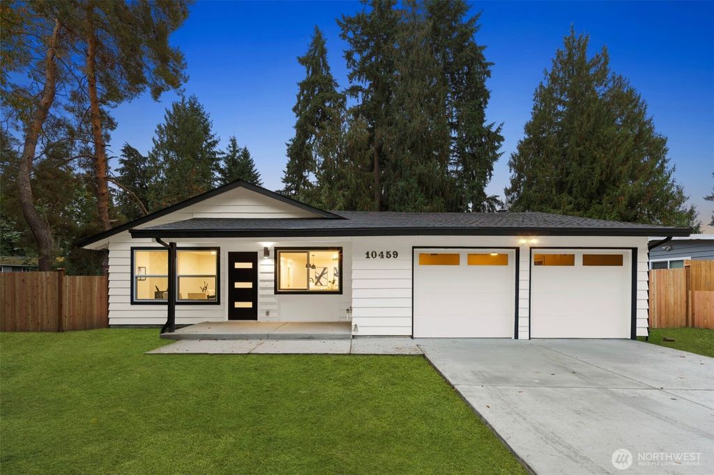 10459 NE 142nd Street, Kirkland, WA 98034