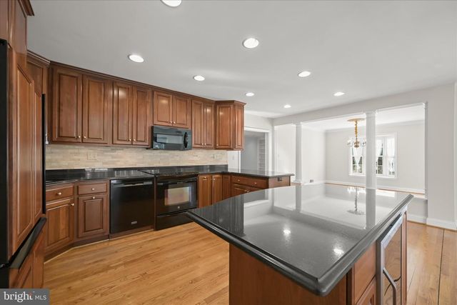 1112 HAMPTON GARTH, Baltimore, MD 21286