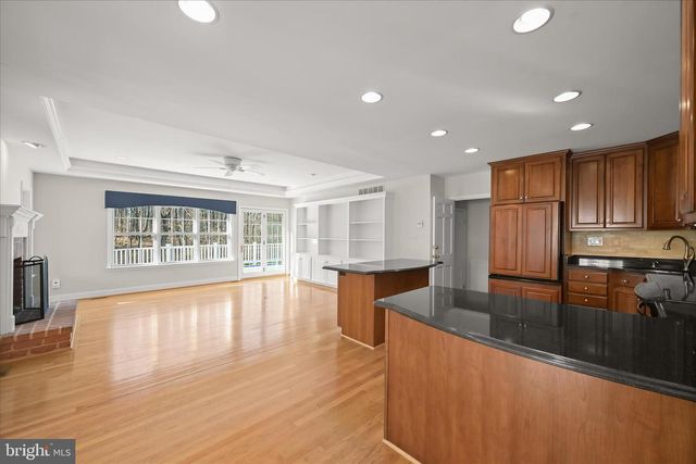 1112 HAMPTON GARTH, Baltimore, MD 21286