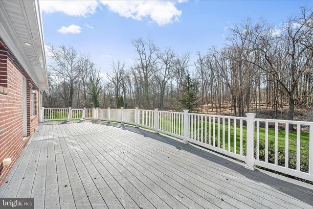 1112 HAMPTON GARTH, Baltimore, MD 21286