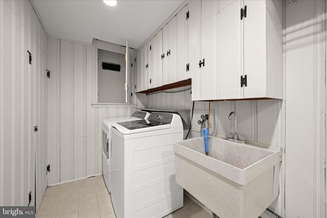 1112 HAMPTON GARTH, Baltimore, MD 21286