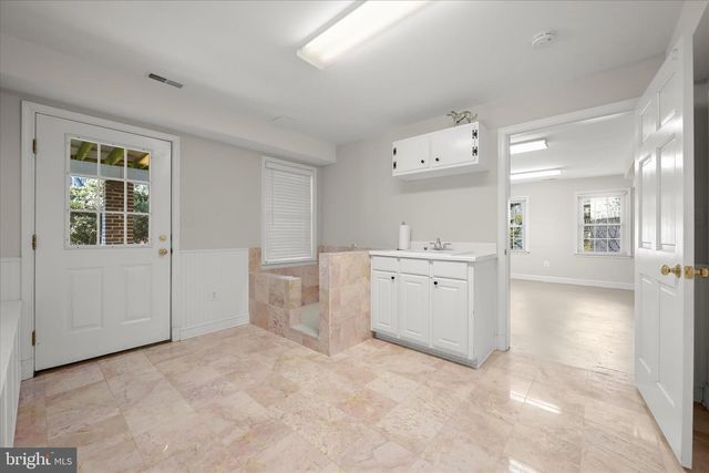 1112 HAMPTON GARTH, Baltimore, MD 21286