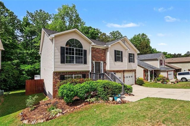 5687 Wellborn Oaks Court, Lithonia, GA 30058