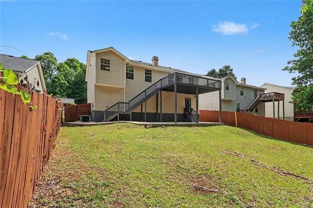 5687 Wellborn Oaks Court, Lithonia, GA 30058