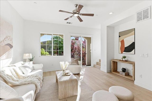 769 E Evelyn Avenue, Sunnyvale, CA 94086