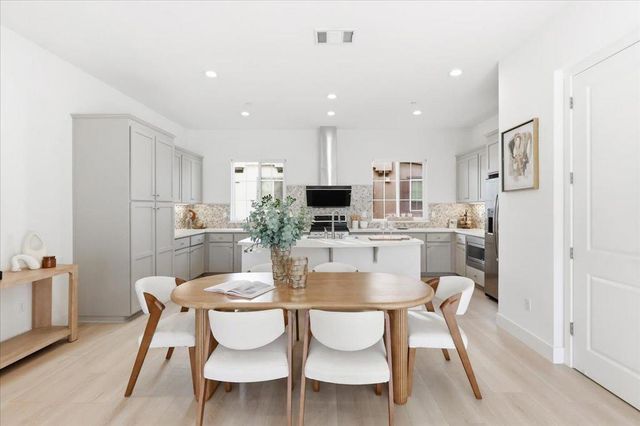 769 E Evelyn Avenue, Sunnyvale, CA 94086