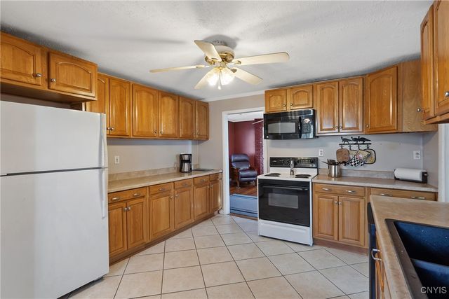 201 Lakeland Avenue, Geddes, NY 13209