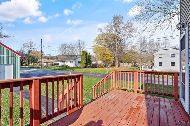 201 Lakeland Avenue, Geddes, NY 13209