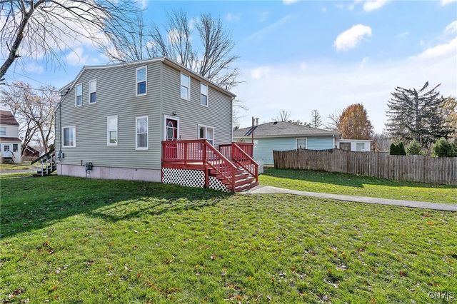 201 Lakeland Avenue, Geddes, NY 13209