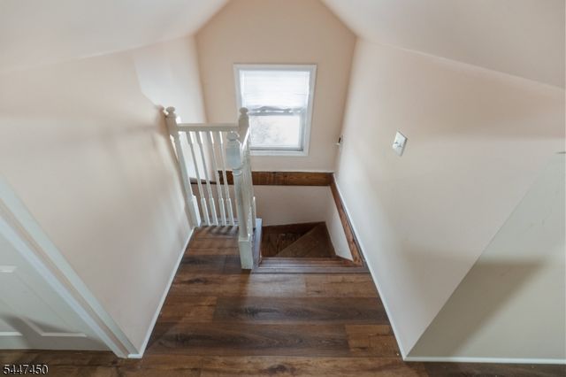 56 Summer St, Hawthorne Boro, NJ 07506