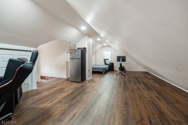 56 Summer St, Hawthorne Boro, NJ 07506