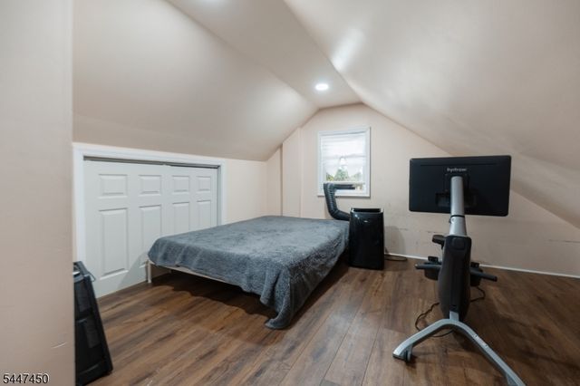 56 Summer St, Hawthorne Boro, NJ 07506