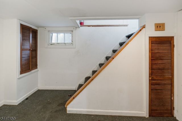 56 Summer St, Hawthorne Boro, NJ 07506
