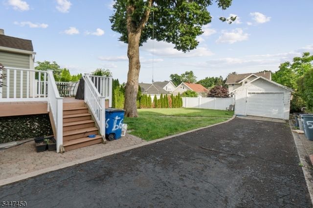56 Summer St, Hawthorne Boro, NJ 07506