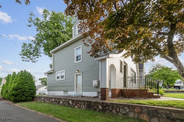 56 Summer St, Hawthorne Boro, NJ 07506