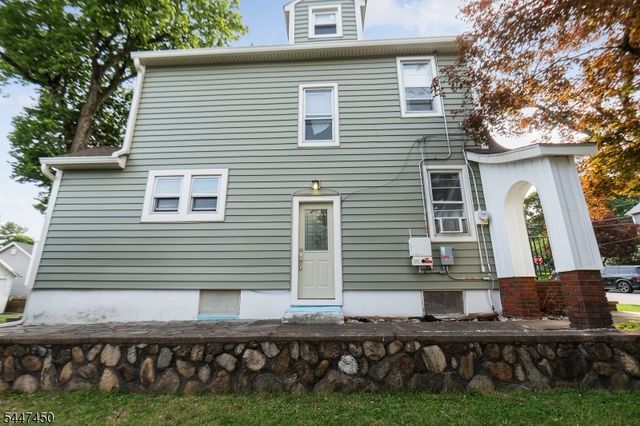 56 Summer St, Hawthorne Boro, NJ 07506