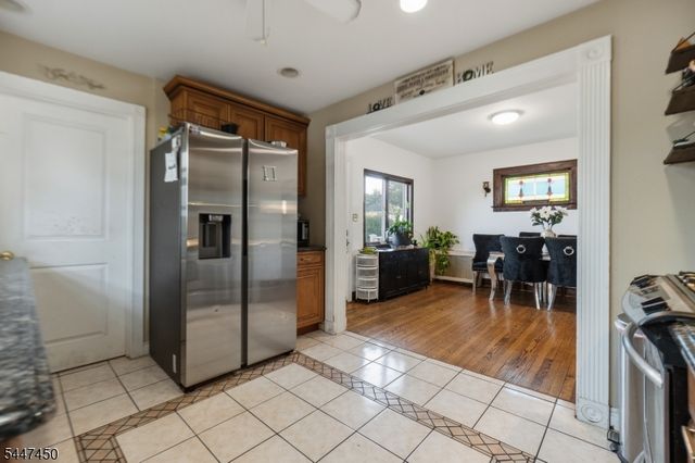 56 Summer St, Hawthorne Boro, NJ 07506