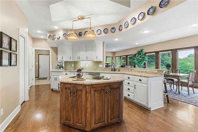 3304 Trail Ridge Drive, Independence, MO 64055