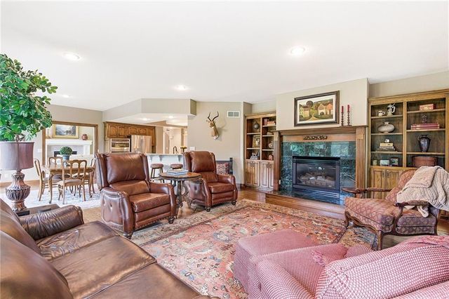 3304 Trail Ridge Drive, Independence, MO 64055