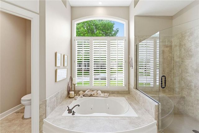 3304 Trail Ridge Drive, Independence, MO 64055