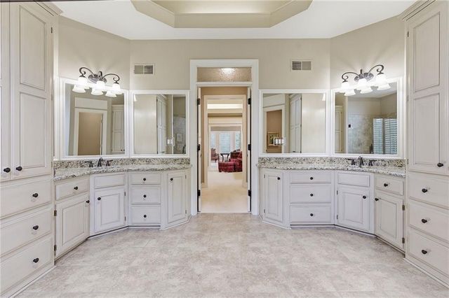 3304 Trail Ridge Drive, Independence, MO 64055