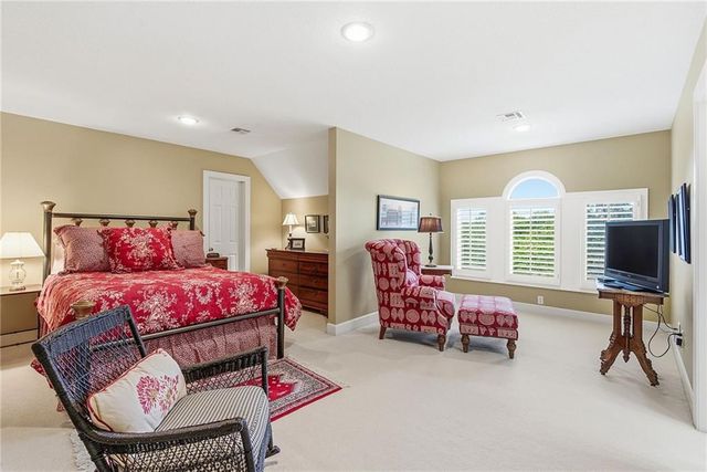 3304 Trail Ridge Drive, Independence, MO 64055