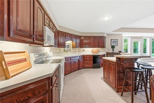 3304 Trail Ridge Drive, Independence, MO 64055