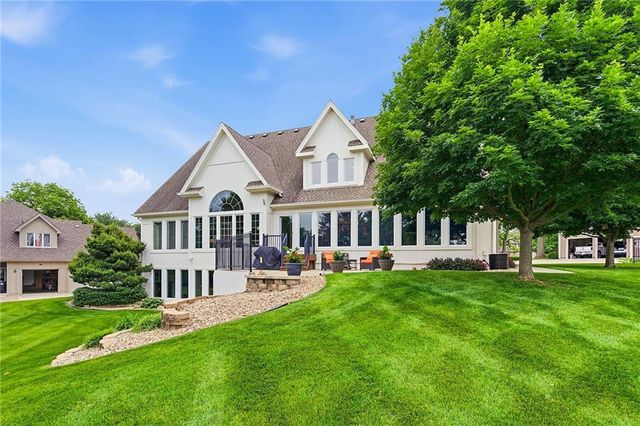 3304 Trail Ridge Drive, Independence, MO 64055