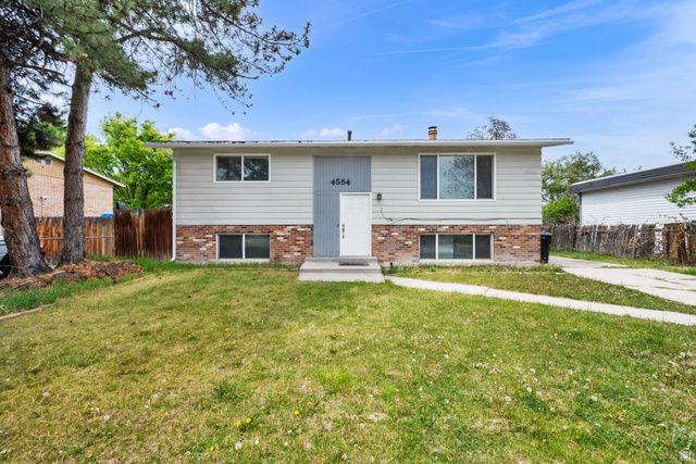 4584 S KNIGHTSBRIDGE RD, Taylorsville, UT 84129