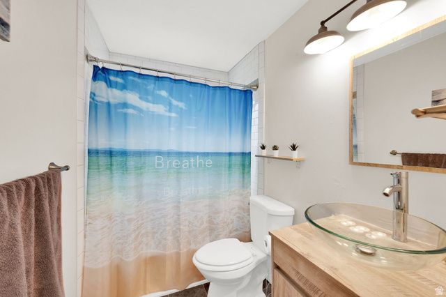 4584 S KNIGHTSBRIDGE RD, Taylorsville, UT 84129