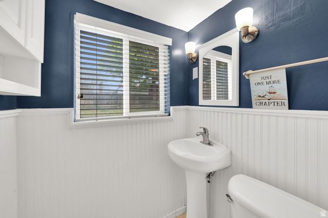 4584 S KNIGHTSBRIDGE RD, Taylorsville, UT 84129