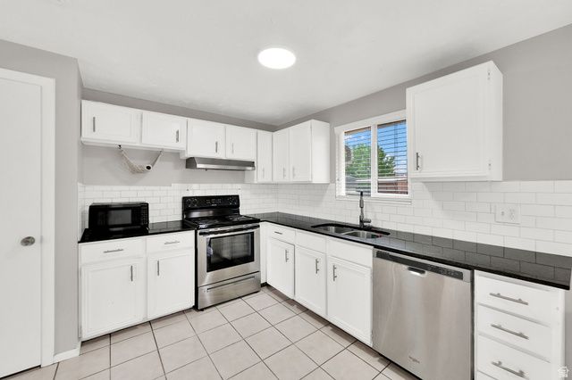 4584 S KNIGHTSBRIDGE RD, Taylorsville, UT 84129