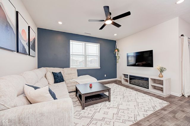 2214 Warbler Street, Danville, IN 46122