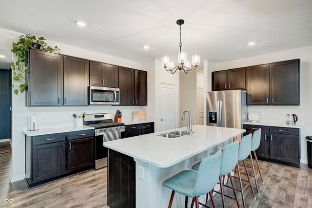 2214 Warbler Street, Danville, IN 46122