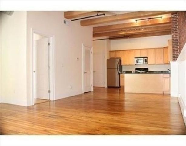 61 Market Street 3C, Lowell, MA 01852