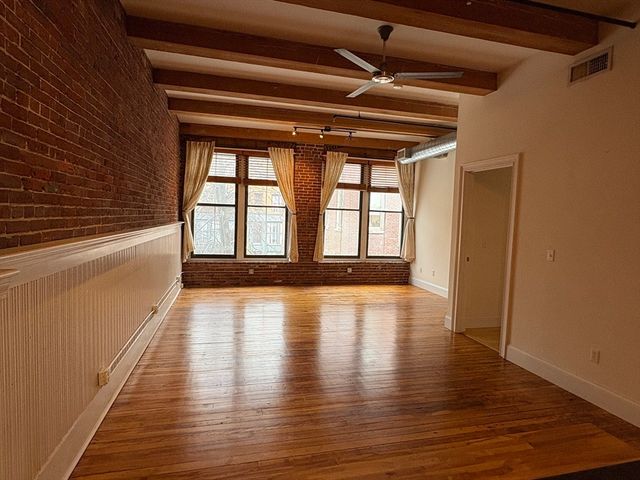 61 Market Street 3C, Lowell, MA 01852