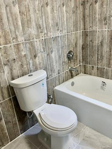 13826 Gallagher Street, Hamtramck, MI 48212