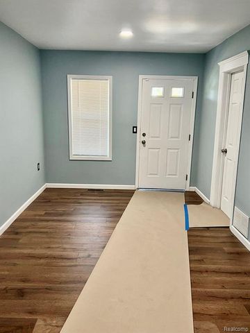 13826 Gallagher Street, Hamtramck, MI 48212