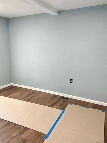 13826 Gallagher Street, Hamtramck, MI 48212