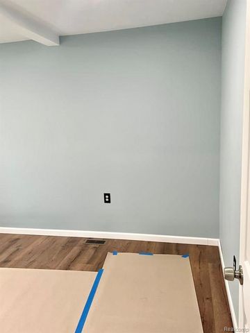 13826 Gallagher Street, Hamtramck, MI 48212