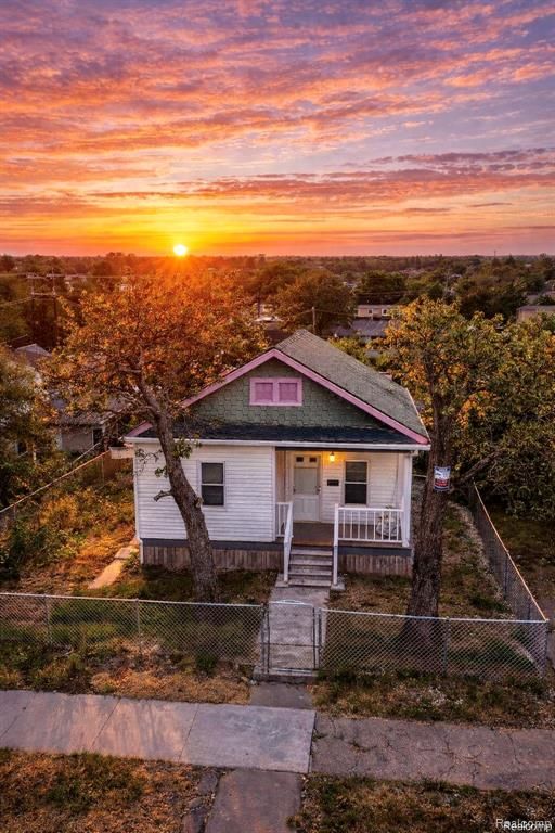 13826 Gallagher Street, Hamtramck, MI 48212