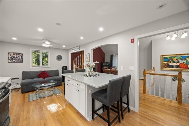 3 Woodland Dr, Easton, MA 02375