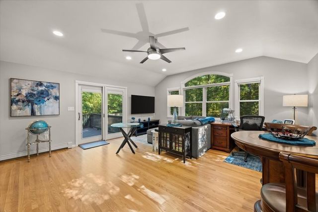 3 Woodland Dr, Easton, MA 02375