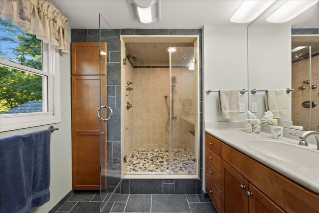 3 Woodland Dr, Easton, MA 02375
