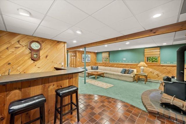 3 Woodland Dr, Easton, MA 02375