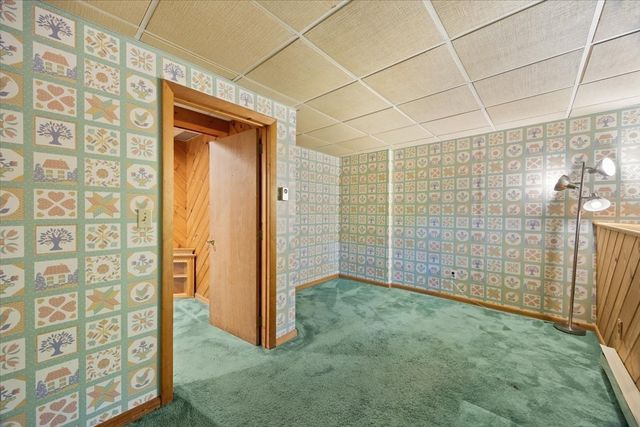 3 Woodland Dr, Easton, MA 02375
